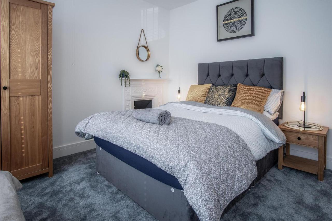 Hawtree Cottage - 2 Bedroom Cottage - Tenby Kültér fotó