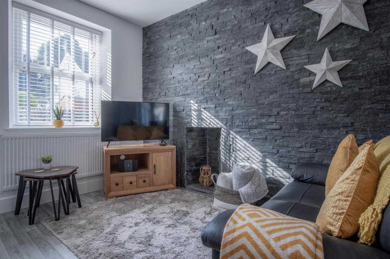 Hawtree Cottage - 2 Bedroom Cottage - Tenby Kültér fotó
