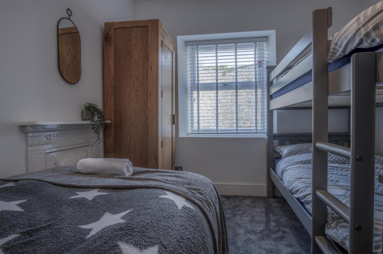 Hawtree Cottage - 2 Bedroom Cottage - Tenby Kültér fotó