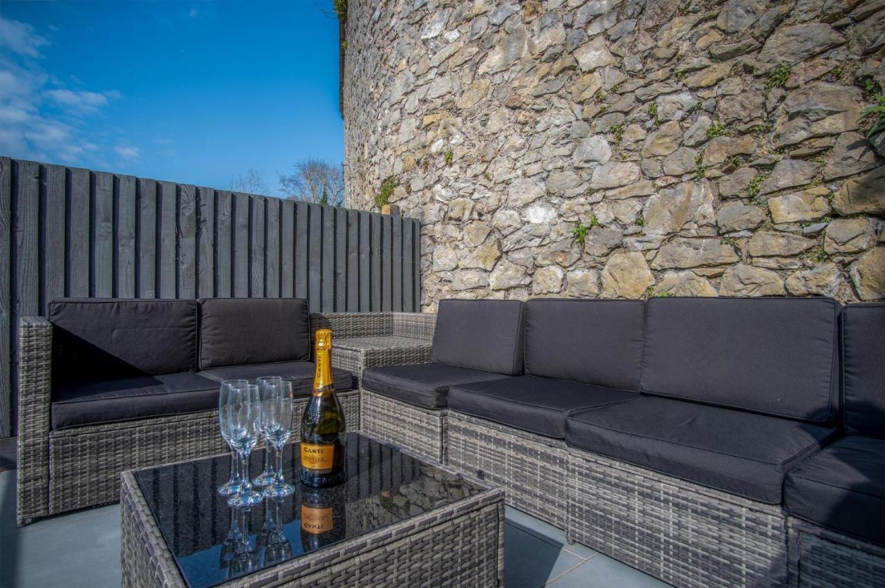 Hawtree Cottage - 2 Bedroom Cottage - Tenby Kültér fotó