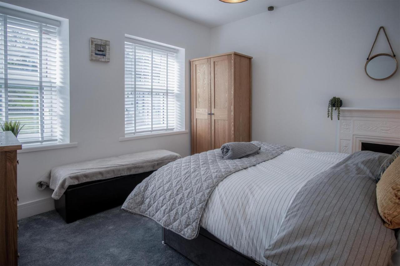 Hawtree Cottage - 2 Bedroom Cottage - Tenby Kültér fotó