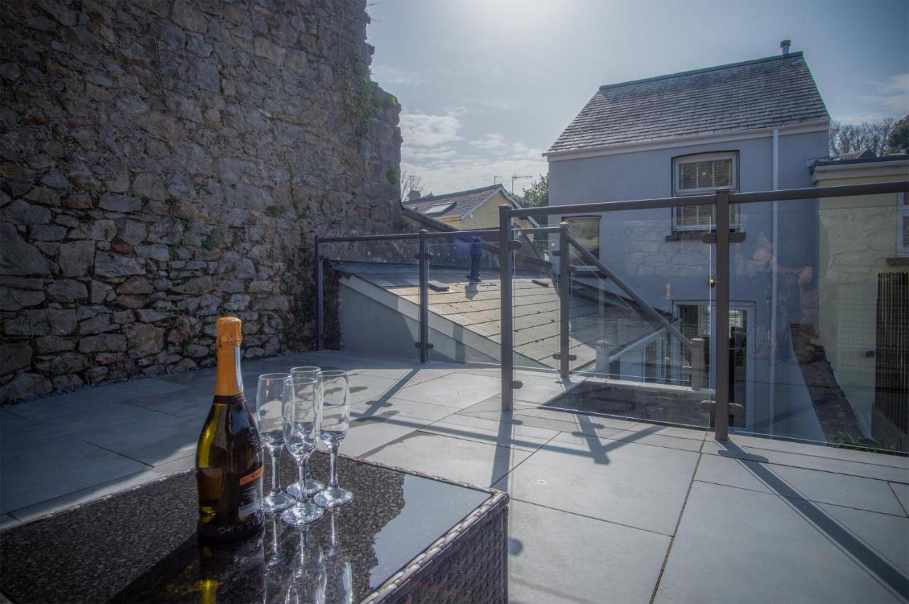 Hawtree Cottage - 2 Bedroom Cottage - Tenby Kültér fotó