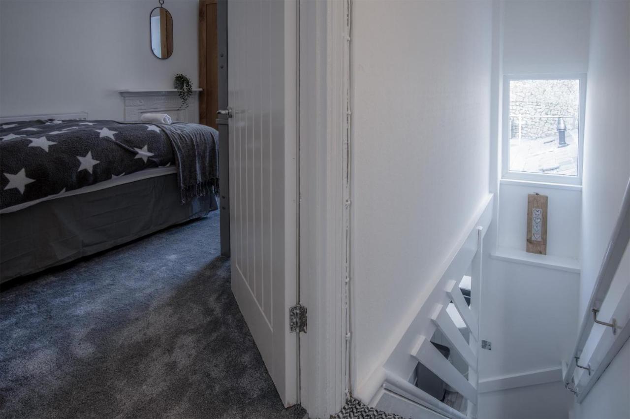 Hawtree Cottage - 2 Bedroom Cottage - Tenby Kültér fotó